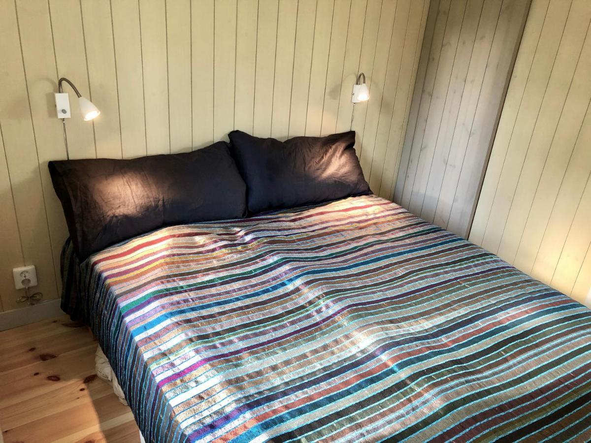 Mysig Nybyggd Stuga Naera Hav Och Natur Klovedal Esterno foto
